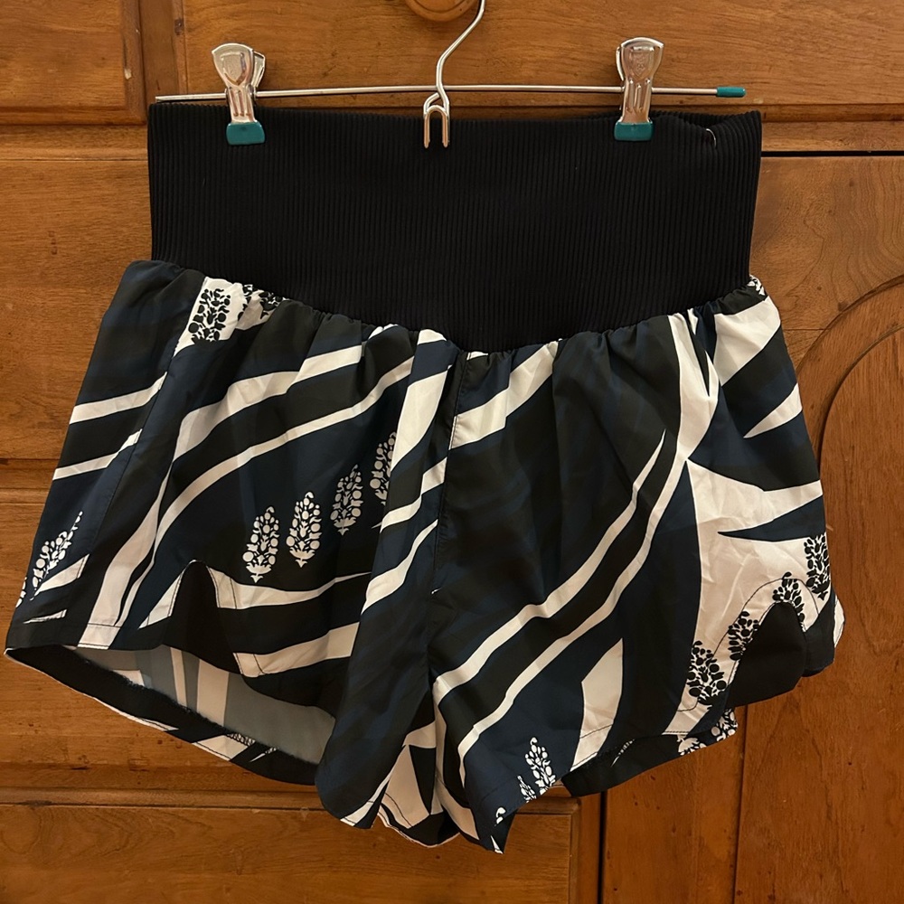FREE PEOPLE MOVEMENT ATHLETIC SHORTS